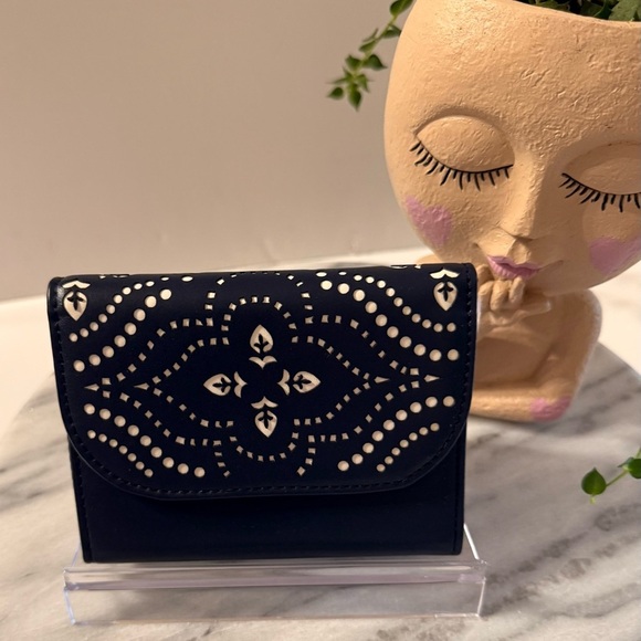 Vera Bradley Morocco NAVY Blue Laser Cut Petite Trifold Women’s Wallet - Picture 10 of 14